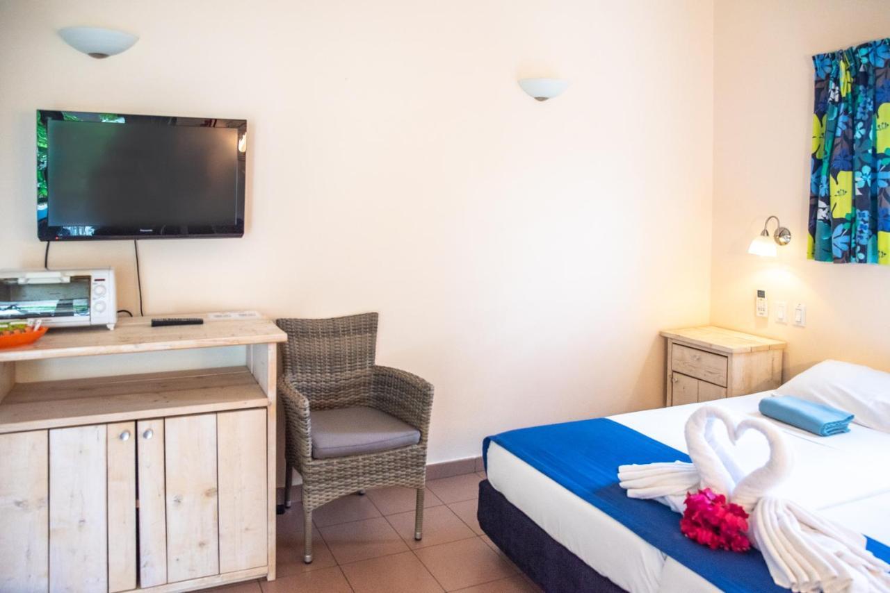 Hamlet Oasis Resort Kralendijk  Bagian luar foto