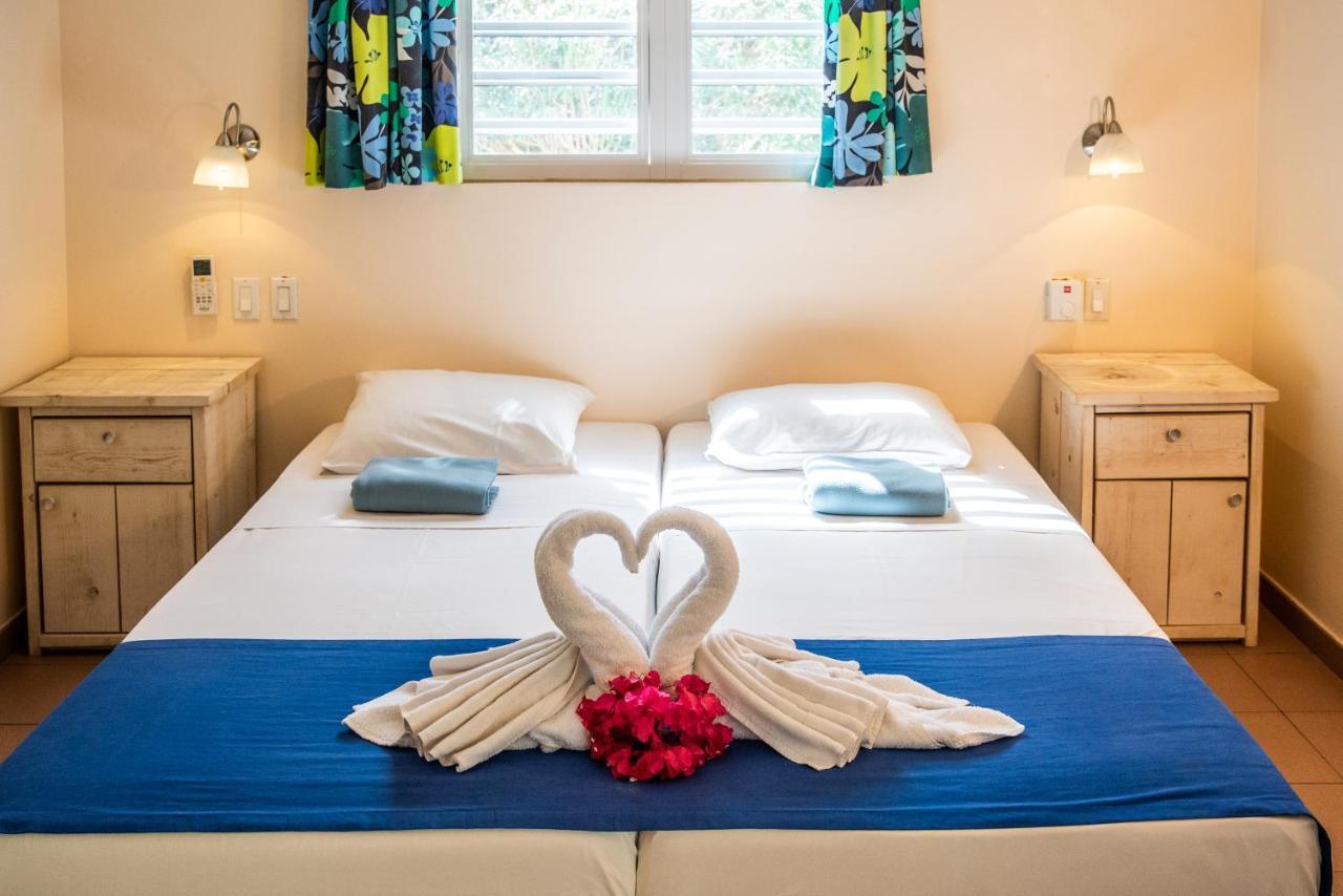 Hamlet Oasis Resort Kralendijk  Bagian luar foto