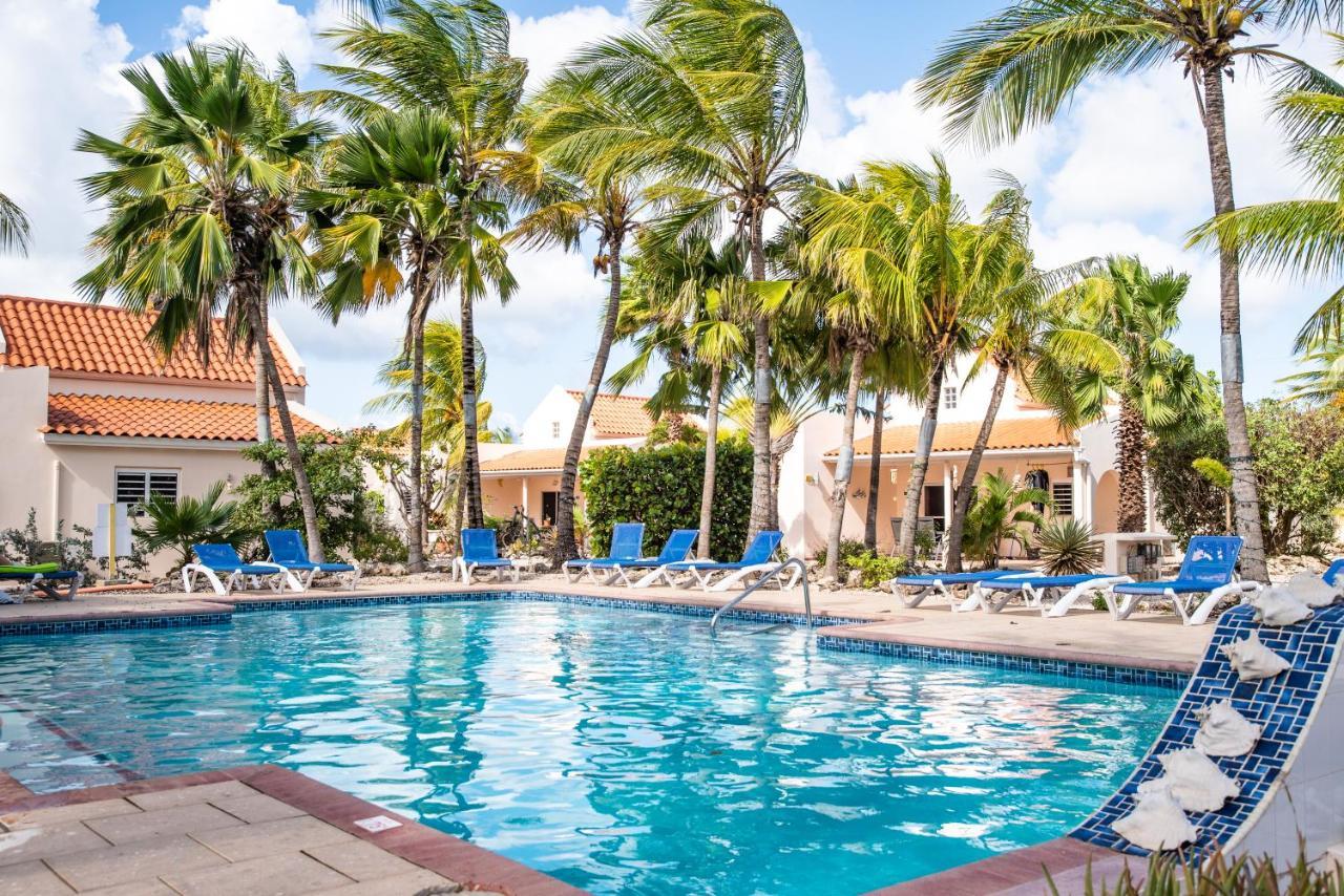 Hamlet Oasis Resort Kralendijk  Bagian luar foto