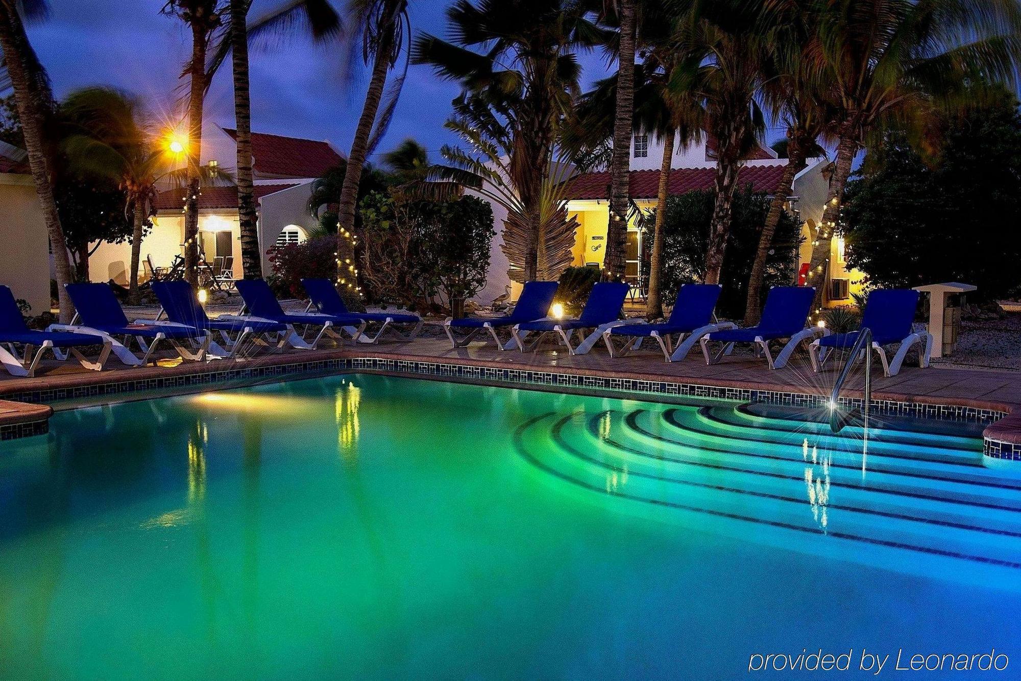 Hamlet Oasis Resort Kralendijk  Bagian luar foto