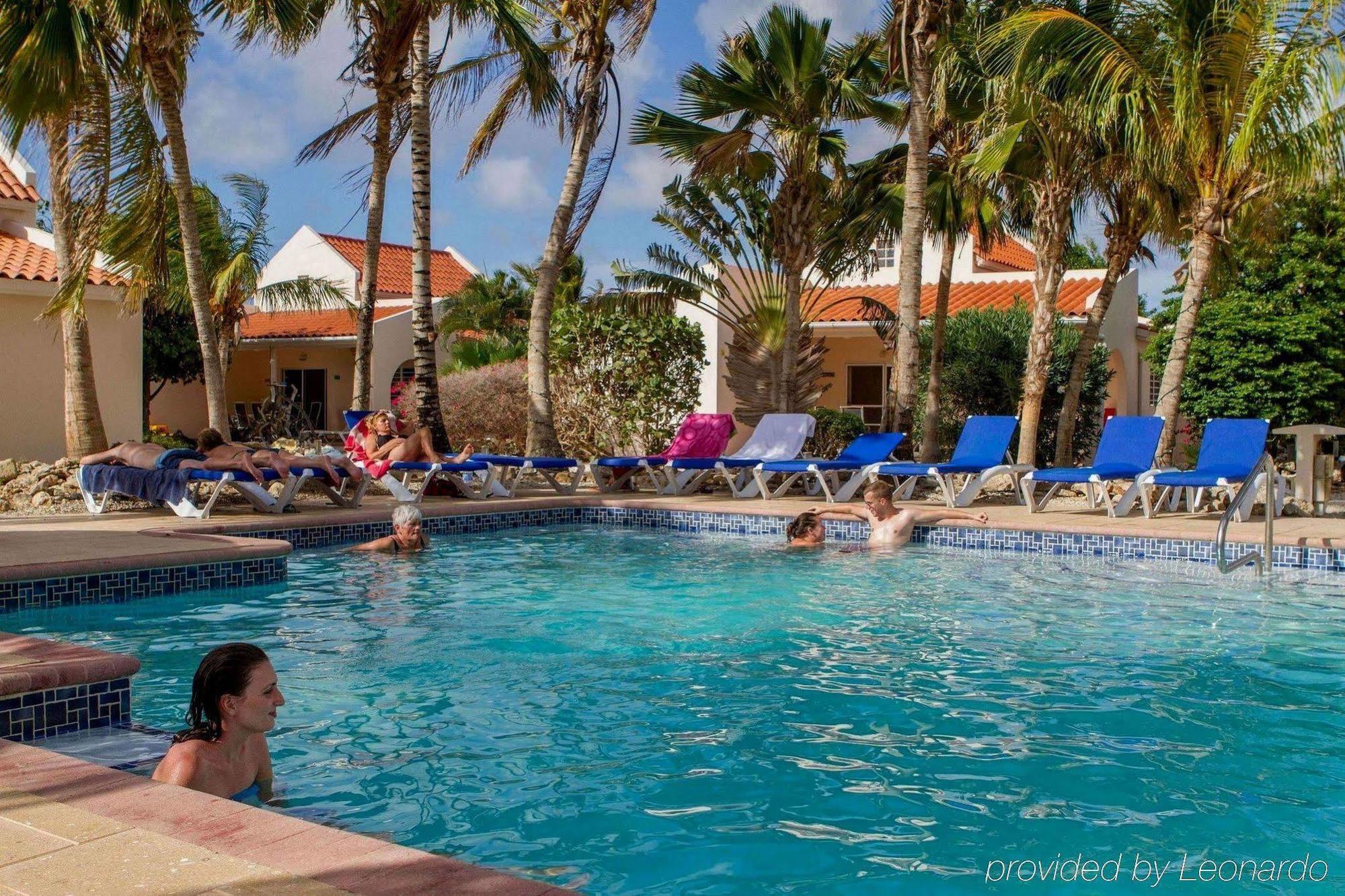 Hamlet Oasis Resort Kralendijk  Bagian luar foto